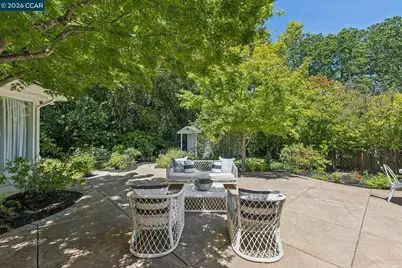 4 Crest Rd, Lafayette, CA 94549 - Photo 27