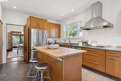 699 Arimo Ave, Oakland, CA 94610 - Photo 23