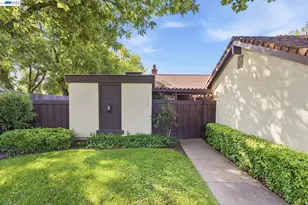 165 Fairoaks Dr, Vacaville, CA 95688 - Photo 3