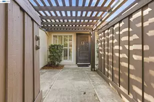 165 Fairoaks Dr, Vacaville, CA 95688 - Photo 5