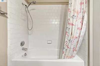 165 Fairoaks Dr, Vacaville, CA 95688 - Photo 23