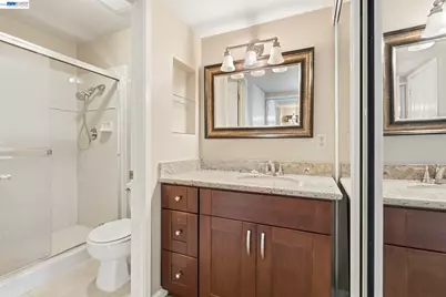 165 Fairoaks Dr, Vacaville, CA 95688 - Photo 25