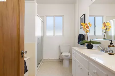 2909 Forest Ave, Berkeley, CA 94705 - Photo 51