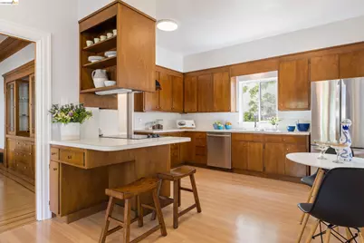 2909 Forest Ave, Berkeley, CA 94705 - Photo 23