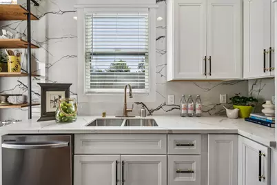 1906 Delaware St, Berkeley, CA 94709 - Photo 23