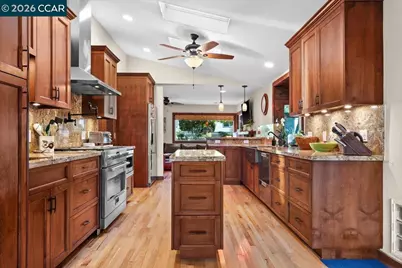 1770 3rd Ave, Walnut Creek, CA 94597 - Photo 9
