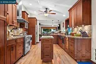 1770 3rd Ave, Walnut Creek, CA 94597 - Photo 9