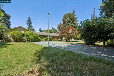 304 Willoughby Court, Lafayette, CA 94549 - Photo 31