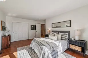 35 Bay Forest Ct, Oakland, CA 94611 - Photo 33
