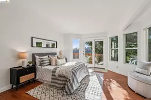 35 Bay Forest Ct, Oakland, CA 94611 - Photo 33