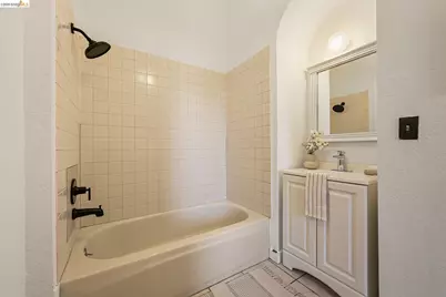 1137 Peralta St, Oakland, CA 94607 - Photo 21