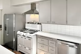 339 Hanover Ave, Oakland, CA 94606 - Photo 27