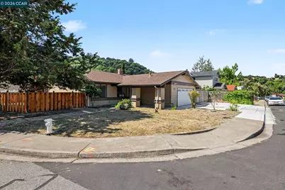 2498 La Reina St, Pinole, CA 94564 - Photo 5