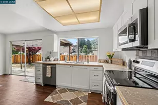 2498 La Reina St, Pinole, CA 94564 - Photo 11
