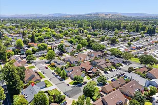 2407 Bay Meadows Cir, Pleasanton, CA 94566 - Photo 57