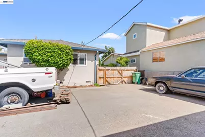 1251 Bellina St, Hayward, CA 94541 - Photo 3