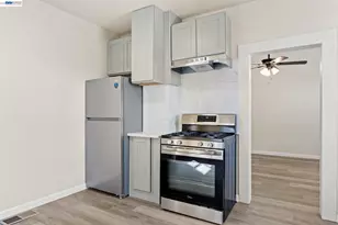 1251 Bellina St, Hayward, CA 94541 - Photo 27