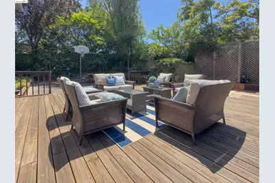2546 Alva Ave, El Cerrito, CA 94530 - Photo 43