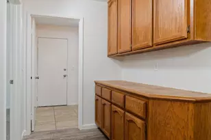 8017 Spengler Dr, Sacramento, CA 95828 - Photo 13