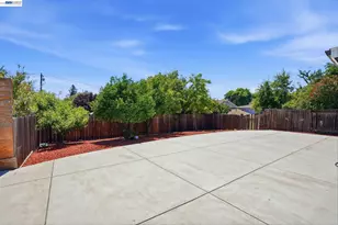 2102 Overhill Rd, Concord, CA 94520 - Photo 41