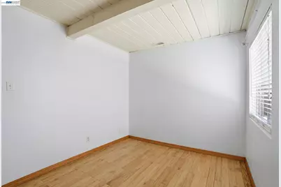 2102 Overhill Rd, Concord, CA 94520 - Photo 17