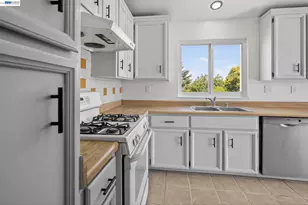 247 Sparrow Dr, Hercules, CA 94547 - Photo 19