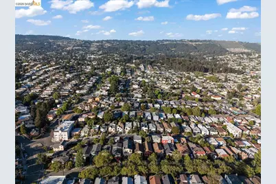 5340 Walnut St, Oakland, CA 94619 - Photo 41