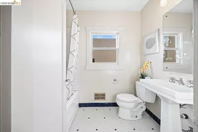 5340 Walnut St, Oakland, CA 94619 - Photo 21