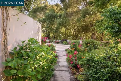 371 Camino Sobrante, Orinda, CA 94563 - Photo 41