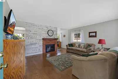 4577 Bianca Dr, Fremont, CA 94536 - Photo 9