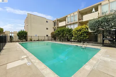 1825 Shoreline Dr #108, Alameda, CA 94501 - Photo 23