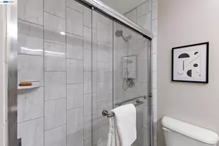 1825 Shoreline Dr, Alameda, CA 94501 - Photo 19
