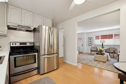 2207 Damuth St #2, Oakland, CA 94602 - Photo 13