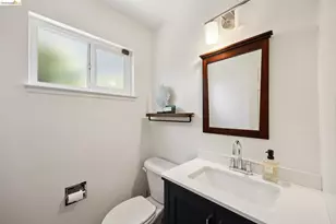 2207 Damuth St, Oakland, CA 94602 - Photo 15