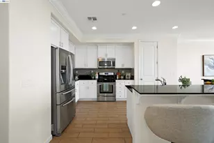 6299 Rocky Point Ct, Oakland, CA 94605 - Photo 9