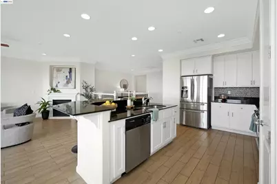 6299 Rocky Point Ct, Oakland, CA 94605 - Photo 11