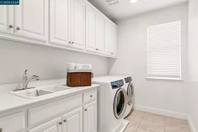 4252 Oak Knoll Dr, Dublin, CA 94568 - Photo 49