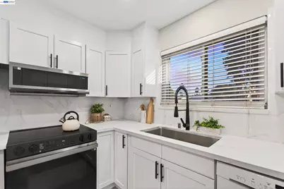 9792 Broadmoor Dr, San Ramon, CA 94583 - Photo 23