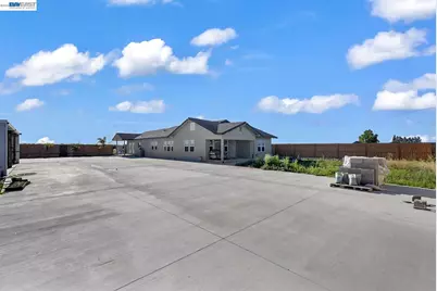 5825 Geer Rd, Hughson, CA 95326 - Photo 39