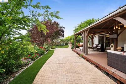 656 La Vista Rd, Walnut Creek, CA 94598 - Photo 53