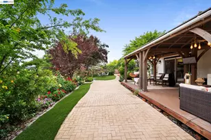 656 La Vista Rd, Walnut Creek, CA 94598 - Photo 53