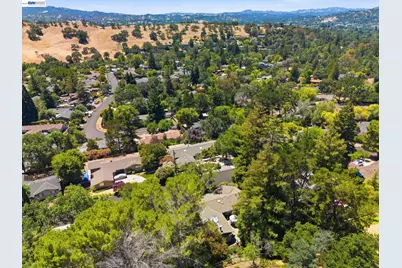 656 La Vista Rd, Walnut Creek, CA 94598 - Photo 47