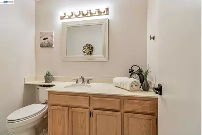 385 Kensington Cmn, Livermore, CA 94551 - Photo 17