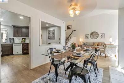 385 Kensington Cmn, Livermore, CA 94551 - Photo 13