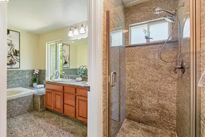 4303 Chamberlin Ct, Oakland, CA 94619 - Photo 37