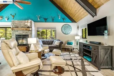 360 Grouse Dr, Homewood, CA 96141 - Photo 3