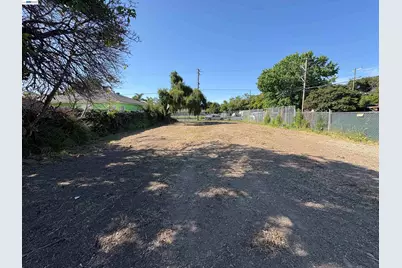 1st 1 Street, Richmond, CA 94801 - Photo 1