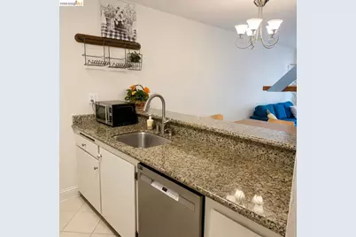 625 El Dorado Ave #204, Oakland, CA 94611 - Photo 15