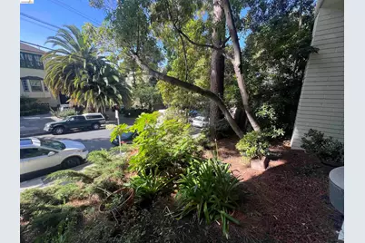 625 El Dorado Ave #204, Oakland, CA 94611 - Photo 19