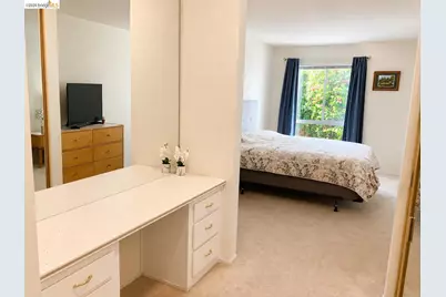 625 El Dorado Ave #204, Oakland, CA 94611 - Photo 9